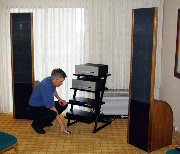 sandersspeakers.gif sandersspeakers.gif